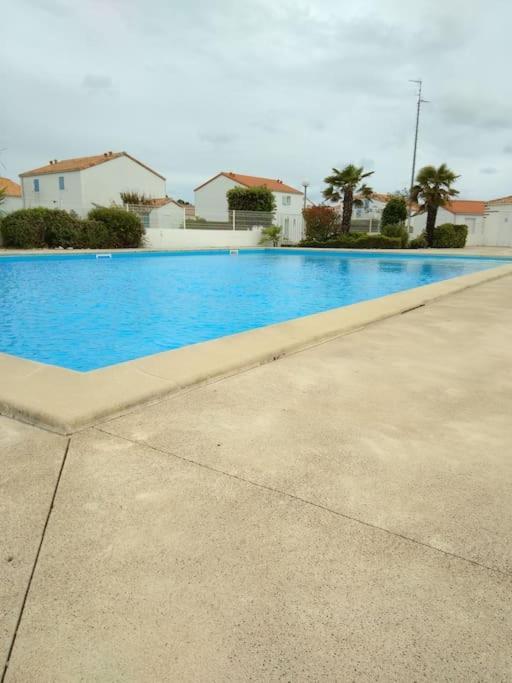 Maison De Vacances En Bord De Mer, Avec Piscine Ла-Фот-сюр-Мер Экстерьер фото